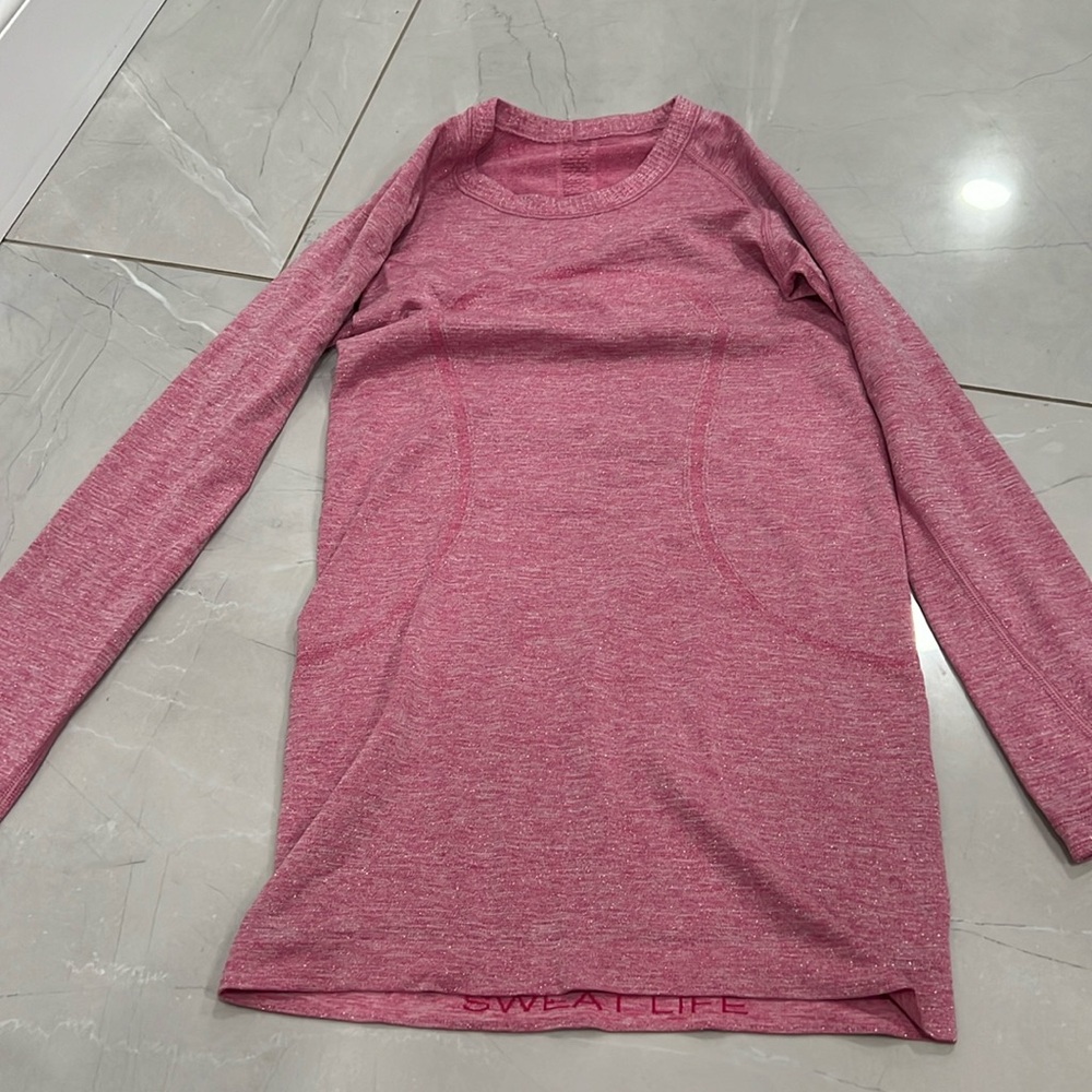 Swiftly Relaxed Long-Sleeve Shirt
Hip Length